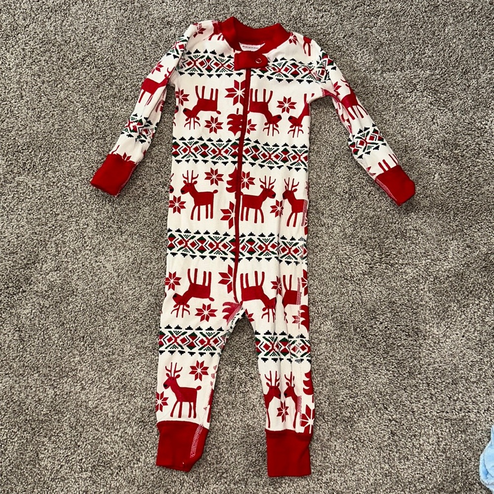Hanna Andersson reindeer pjs